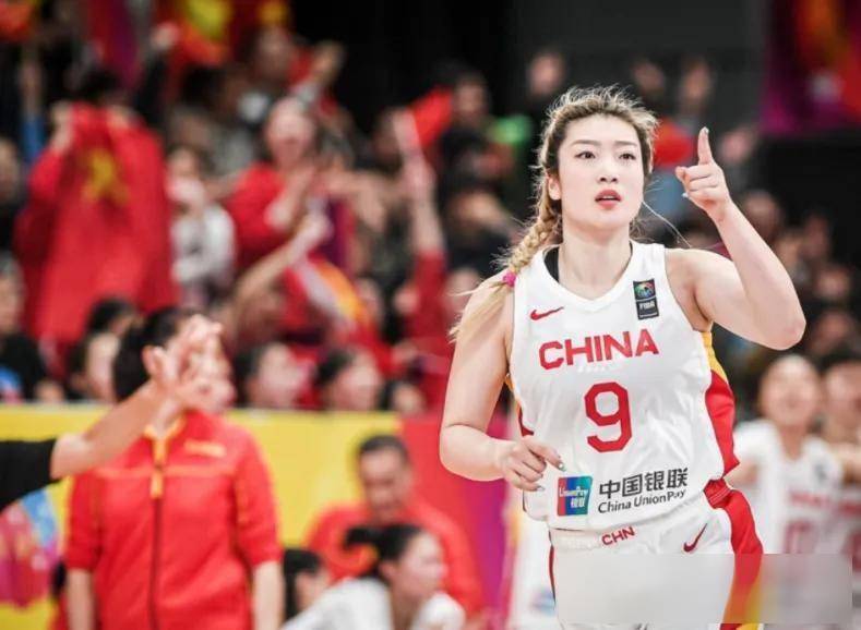 因伤无缘亚洲杯！李梦：不是终点，换个方式继续得始终而已的简单介绍