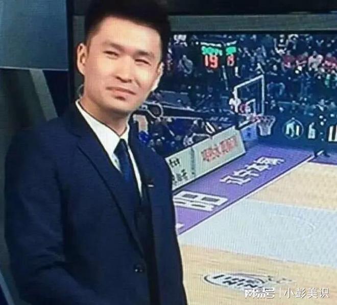 霍楠：中国篮球缺后卫，但我们的教练在身高门槛上设立太高的简单介绍