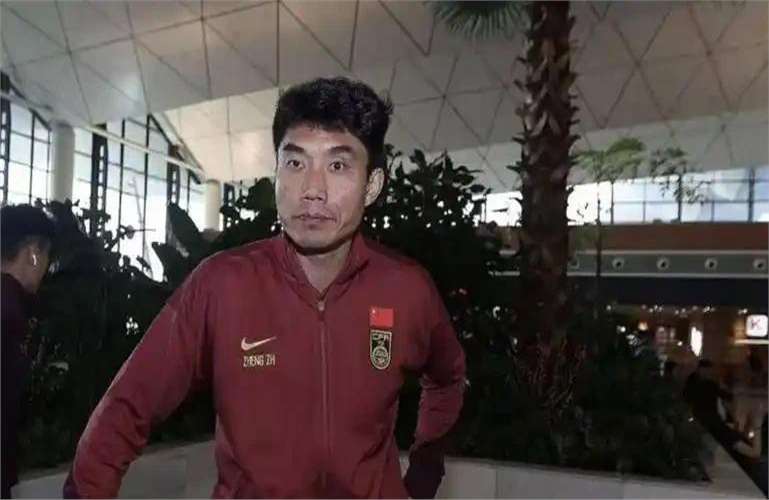 包含前国脚曝国足新帅人选，直指45岁亚洲足球先生，范志毅被淘汰的词条