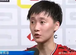 国羽一哥拒翻车！决胜局一波流石宇奇2-1伍家朗进8强