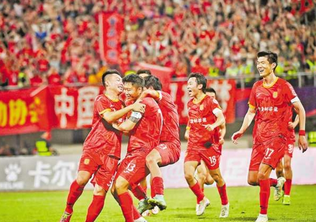 2025中甲巅峰对决：重庆铜梁龙VS辽宁铁人，冲超之路
