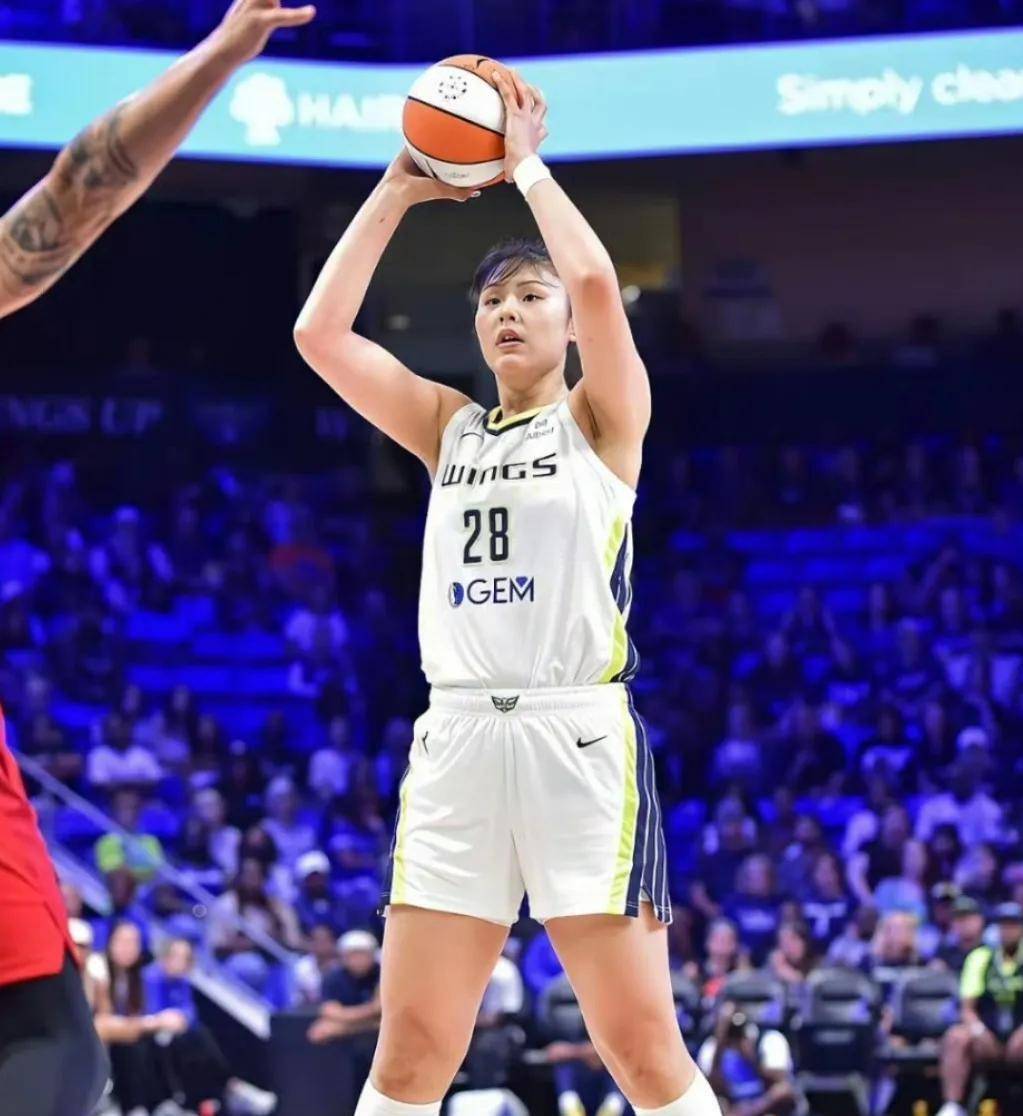 WNBA-李月汝10分8篮板飞翼末节逆转王牌未果